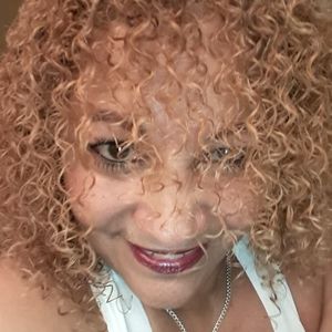 Meet your Posher, Annette